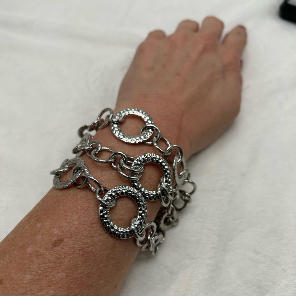 Lia Sophia 3 Stand lobster Claw Hammered metal Silver Tone adjust bracelet NWT